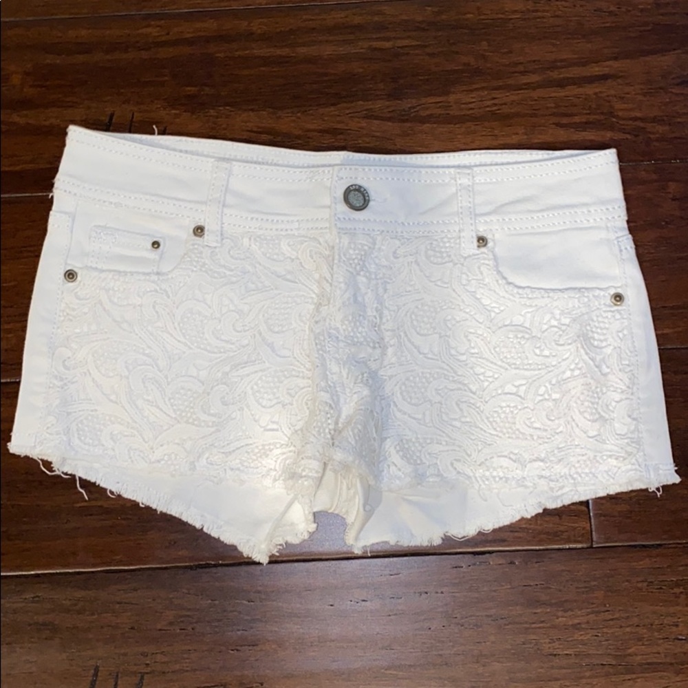 1st Kiss white lace shorts